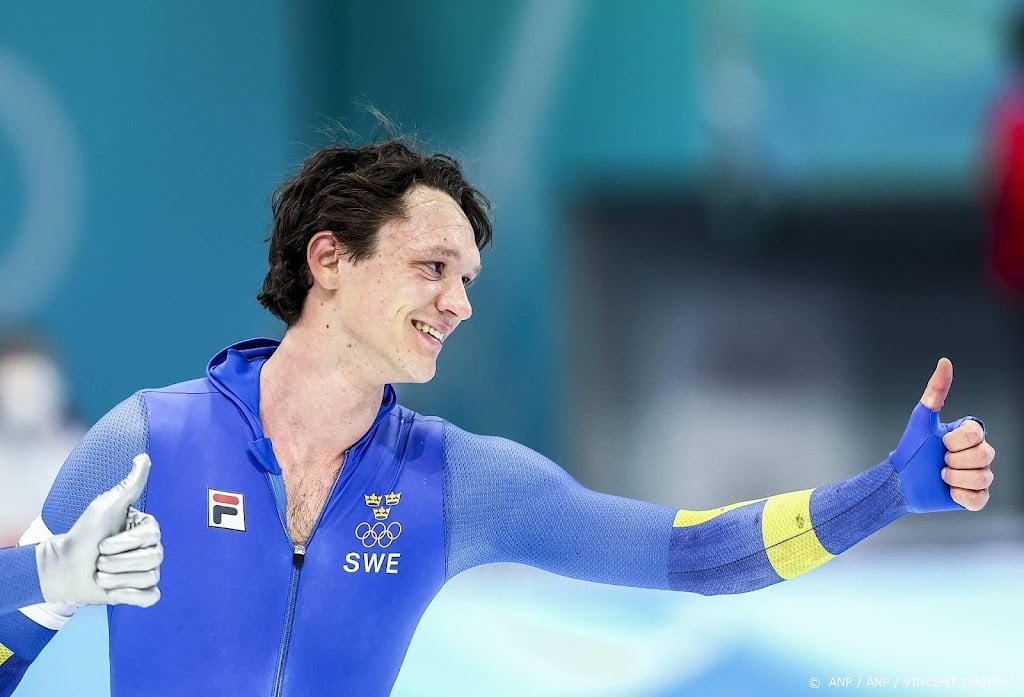Schaatser Van der Poel neemt met wereldrecord zware optie op goud