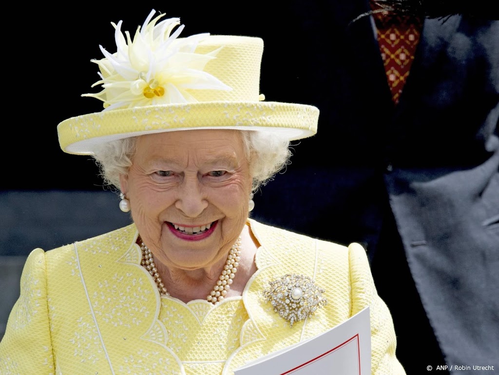 Buckingham Palace lanceert bubbels voor jubileum Queen 
