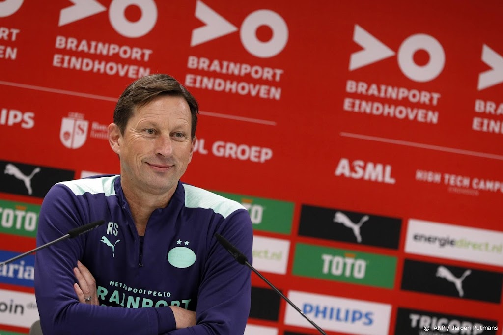 PSV-coach Schmidt hoopt op herhaling van thuisduel met Vitesse