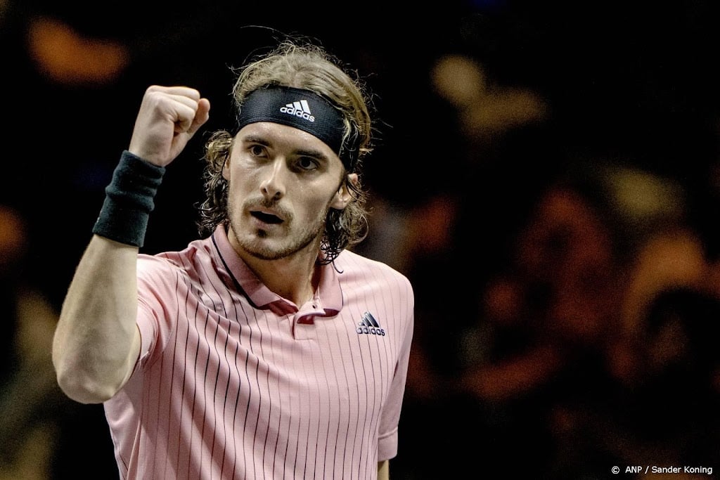 Tsitsipas weer door naar laatste vier tennistoernooi Rotterdam