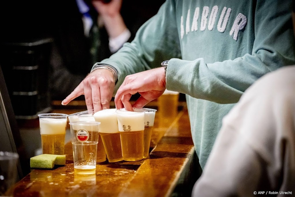 Bierverkoop in Nederland daalt in 2024 door hogere accijns
