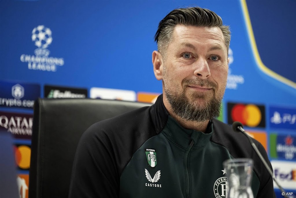 Bosschaart vindt het 'enorme eer' om Feyenoord te coachen
