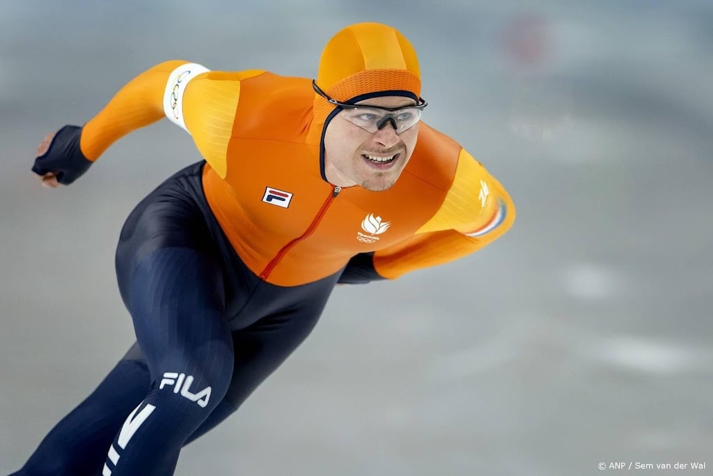 Wennemars rijdt na hinderen door Chinees Ziwen Lian 1000 m over