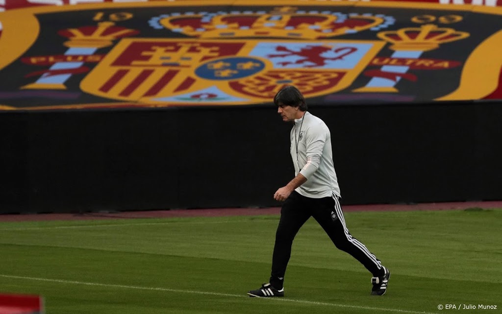 Duitse bondscoach Löw: 0-6 tegen Spanje geen reden voor vertrek