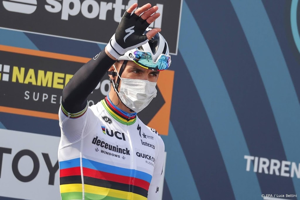 Alaphilippe houdt Van der Poel van ritzege af in Tirreno