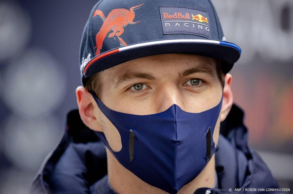 Verstappen derde in Bahrein na sessie met drie rode vlaggen