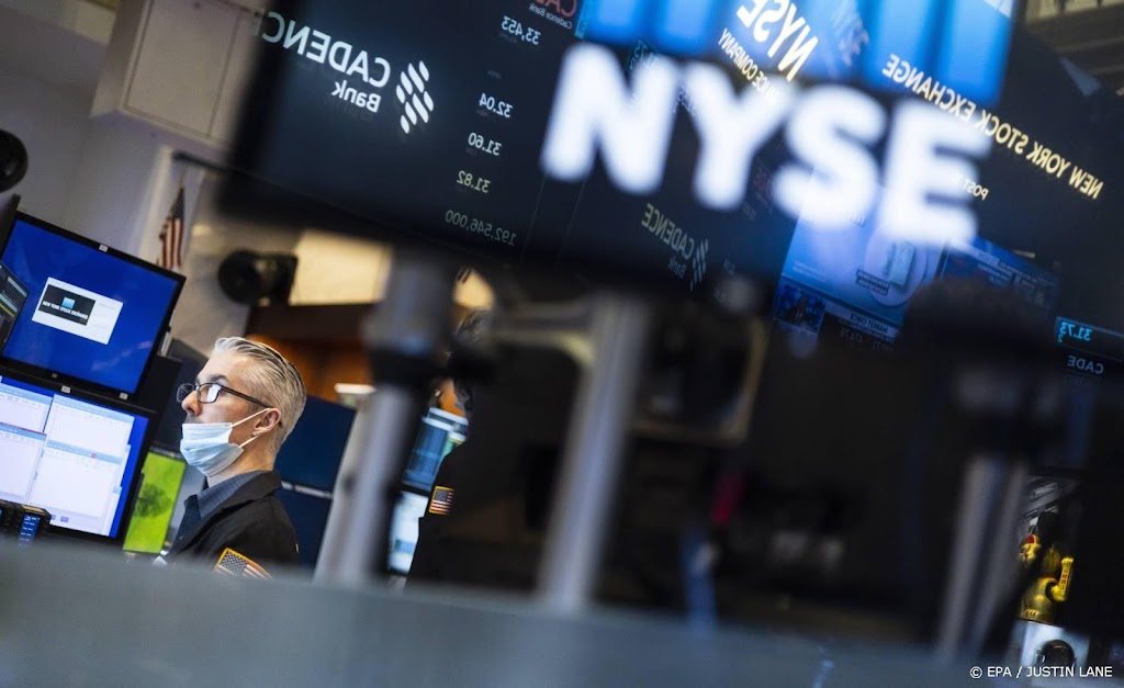 Elektrische automaker Rivian zakt op positief Wall Street
