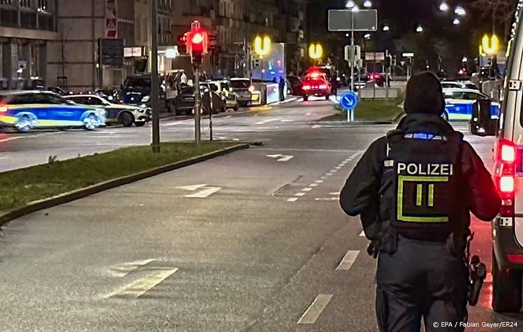 Duitse politie: aantal daders gijzeling Karlsruhe nog onduidelijk