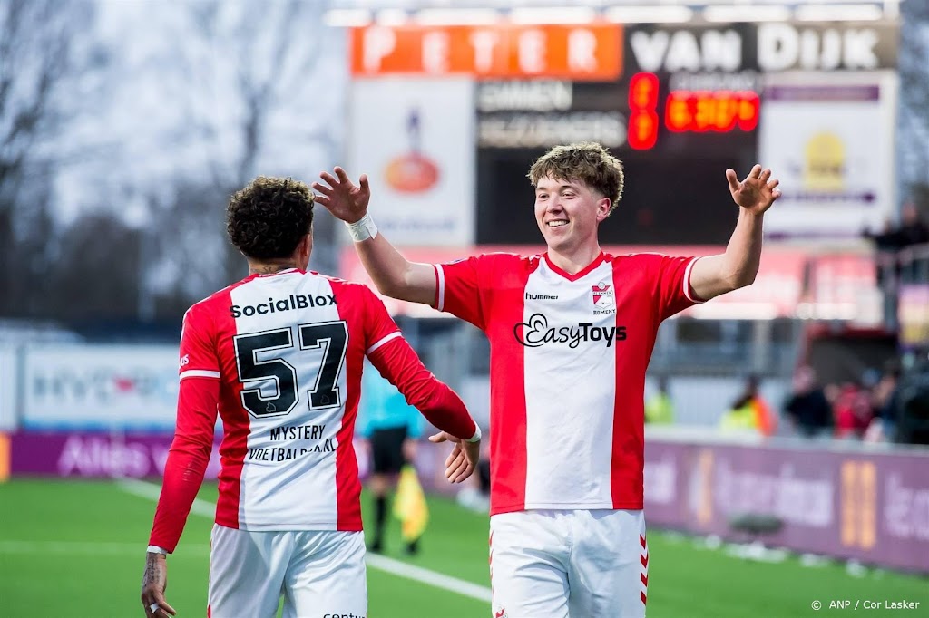Romeny helpt Emmen aan belangrijke zege op concurrent Excelsior