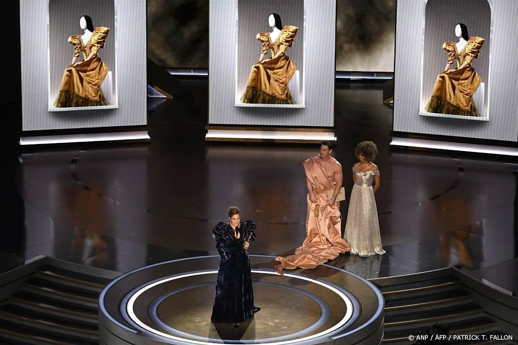 Poor Things sleept drie Oscars in de wacht, Oppenheimer nog nul