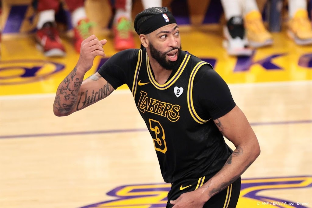 Basketballers Lakers te sterk voor gehavende Timberwolves
