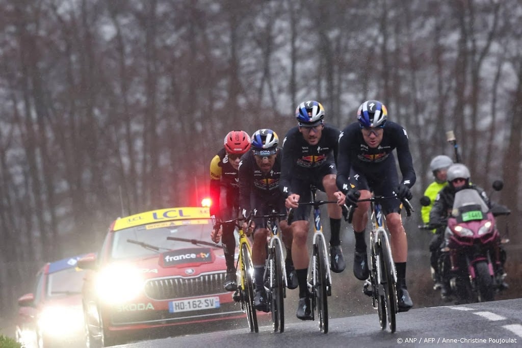 Vingegaard grijpt de macht in Parijs-Nice, Van Dijke derde
