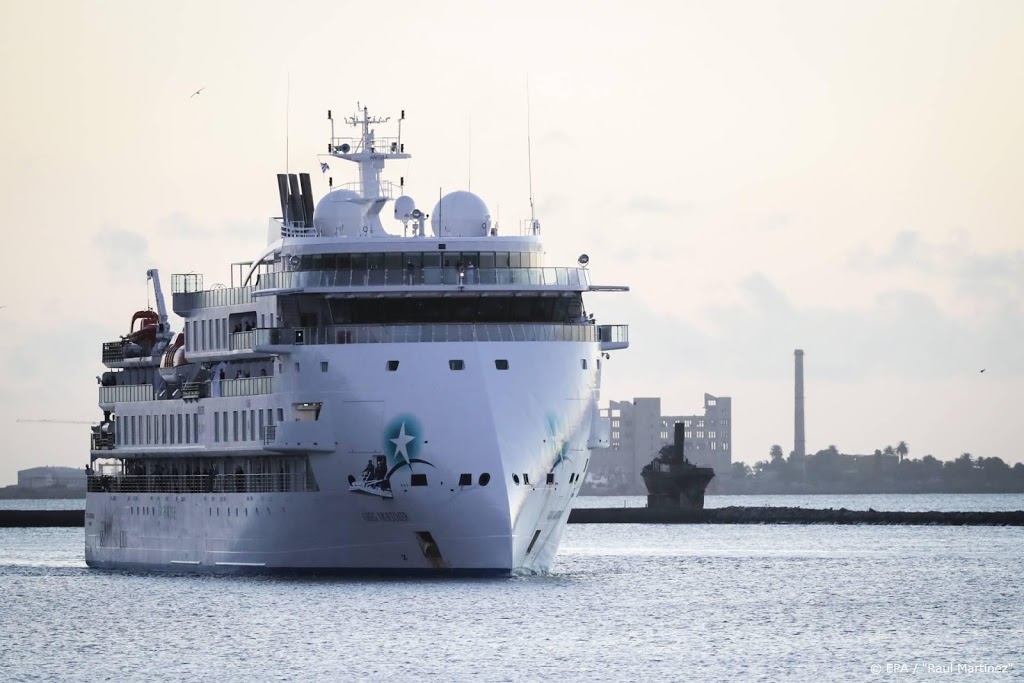 Passagiers met coronavirus op cruiseschip weg uit Uruguay