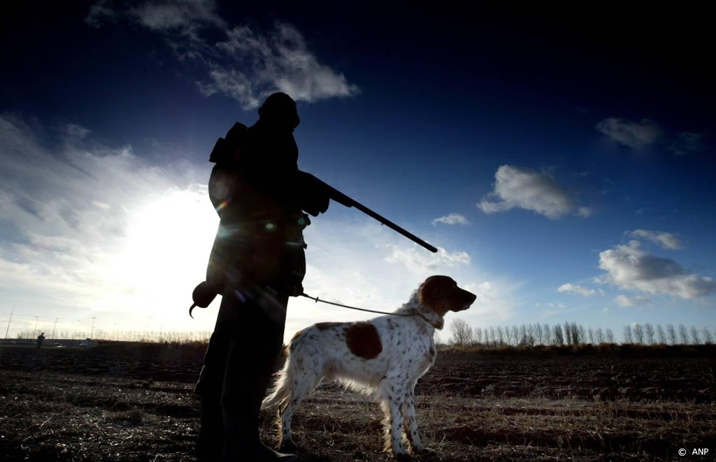 Animal Rights boos op politie Drenthe die het opneemt voor jagers