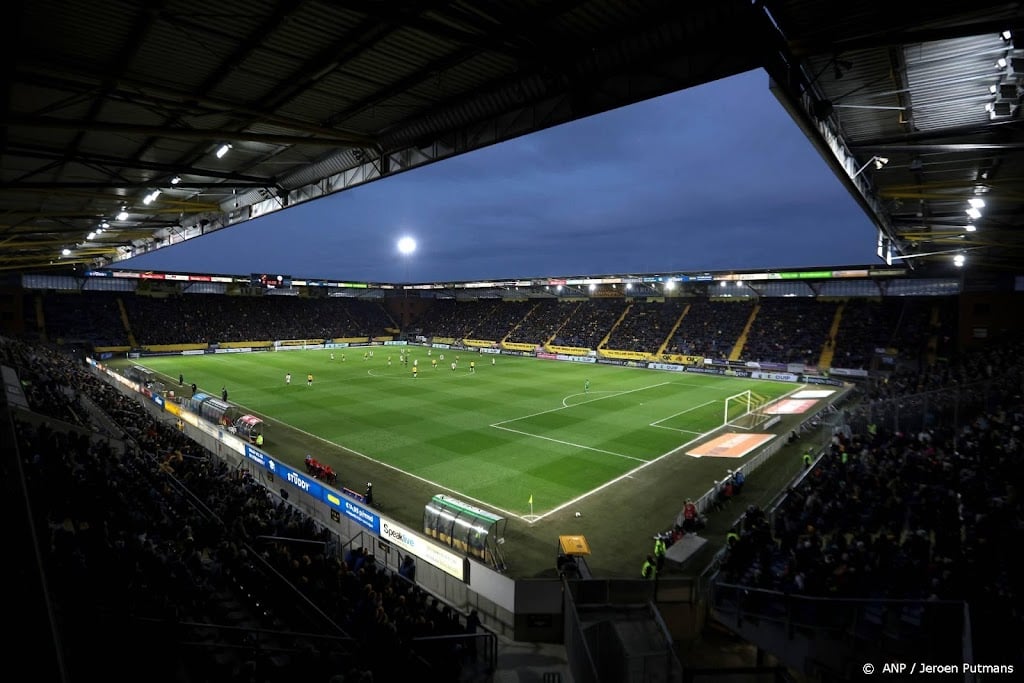 Cel- en taakstraffen geëist tegen relschoppers bij NAC-stadion