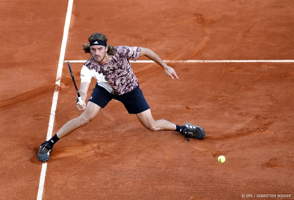 Titelverdediger Tsitsipas na opgave Bonzi snel door in Monte Carlo