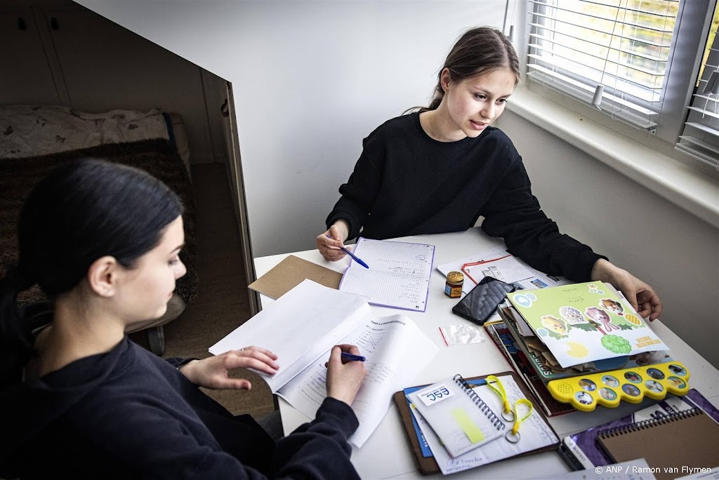 Een op zes jonge Oekraïense vluchtelingen zonder school of baan