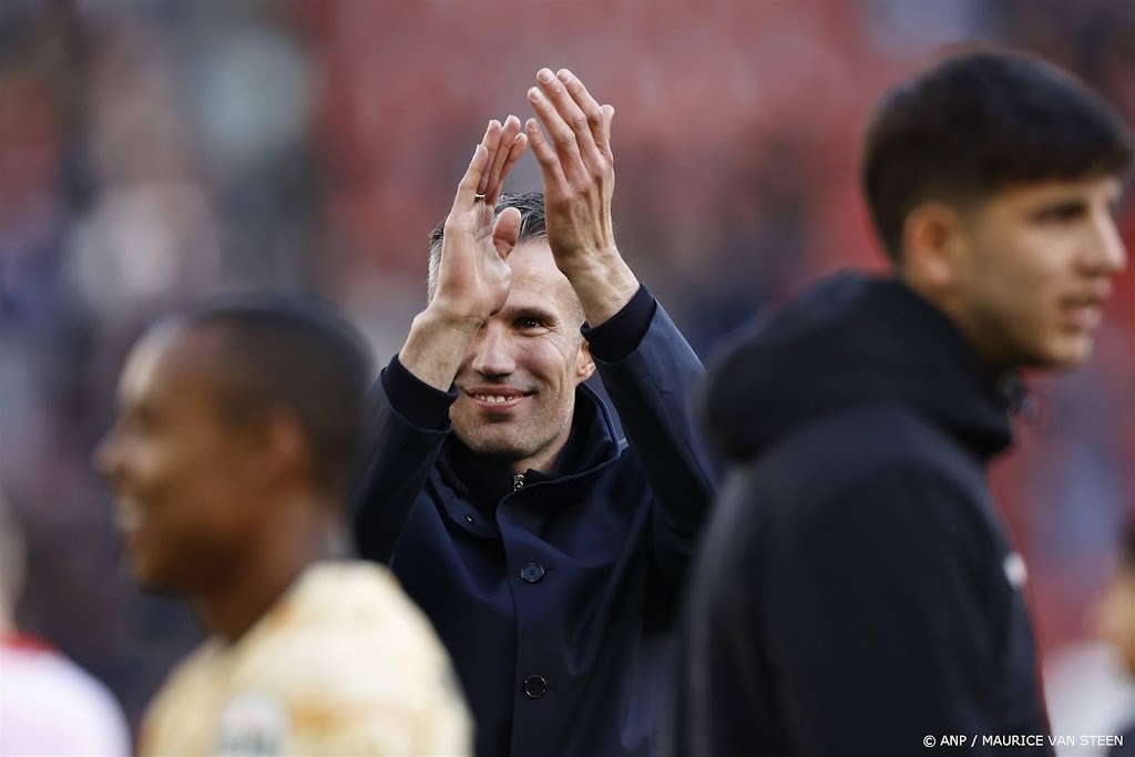 Van Persie noemt Beenhakker icoon van Feyenoord en Nederland 
