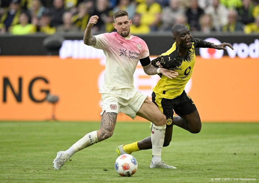 Borussia Dortmund in eigen huis onderuit tegen Bayer Leverkusen