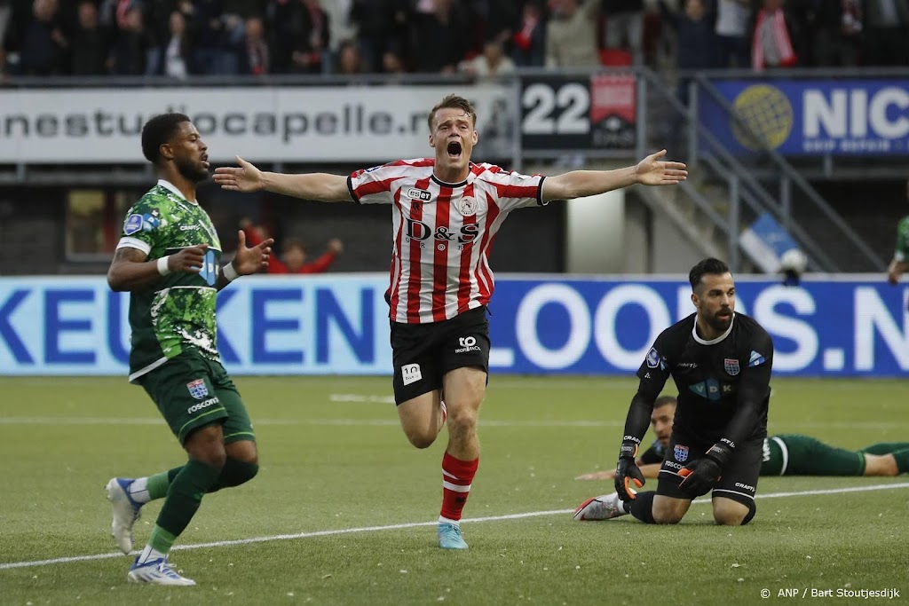 PEC Zwolle degradeert met nederlaag bij Sparta uit Eredivisie