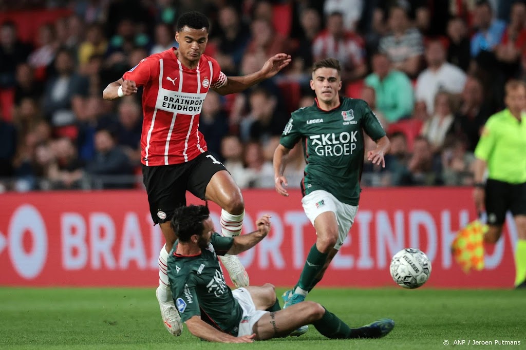 PSV wint van NEC en eindigt als nummer 2 in de Eredivisie