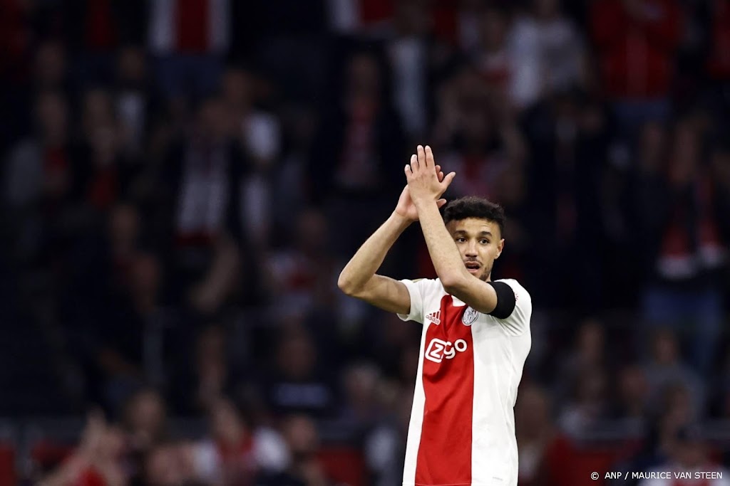 Mazraoui bevestigt na titel Ajax overstap naar Bayern München