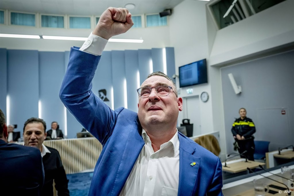 Haagse raad praat over coalitie na vrijspraak ex-wethouder De Mos