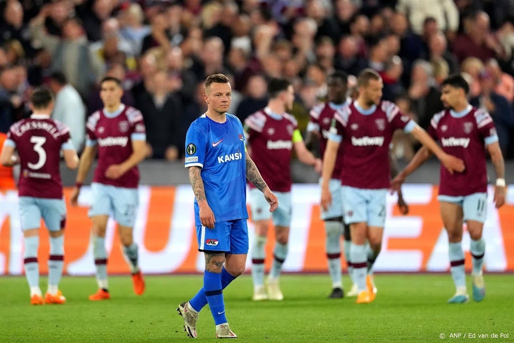 AZ in eerste halve finale na rust onderuit tegen West Ham