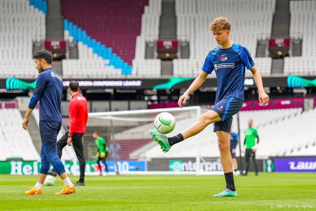 AZ-middenvelder Mijnans ziet veel mogelijkheden tegen West Ham