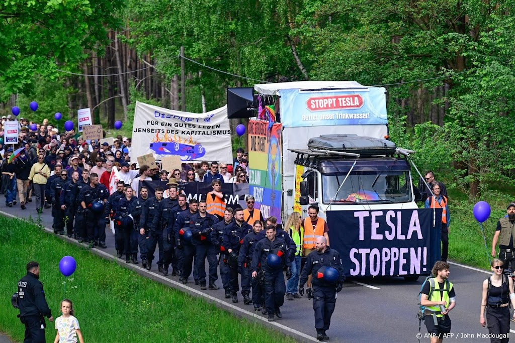 Opnieuw onrustig tijdens demonstratie bij Duitse Teslafabriek