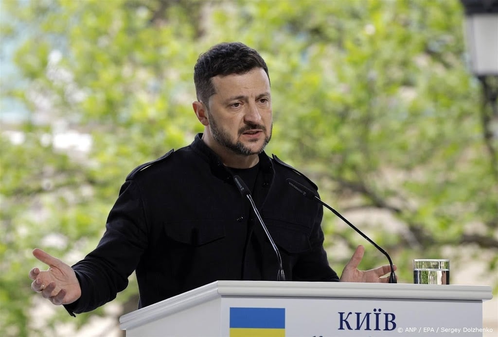Zelensky: bereid tot overleg met Rusland, bestand eerste stap