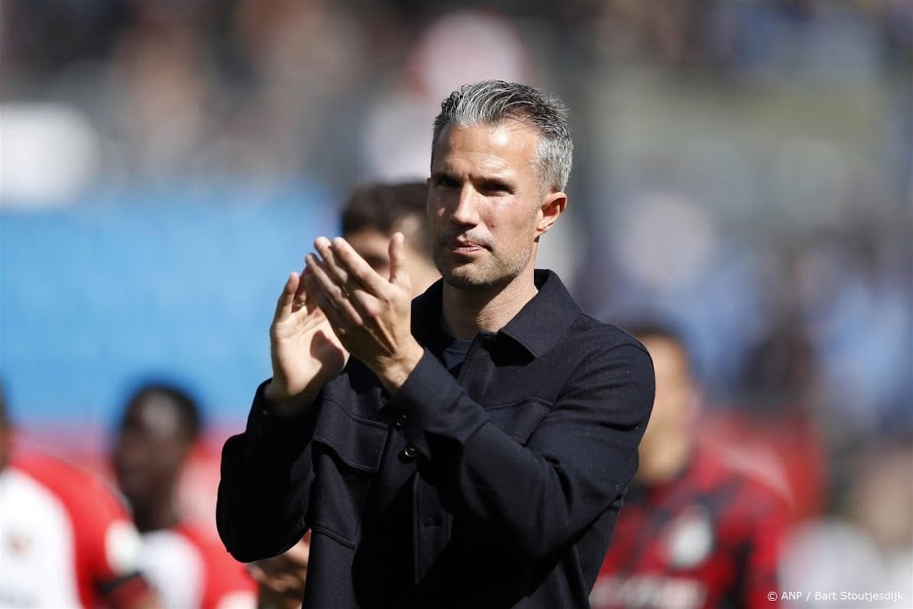 Van Persie ondanks verlies blij met de progressie van Feyenoord 