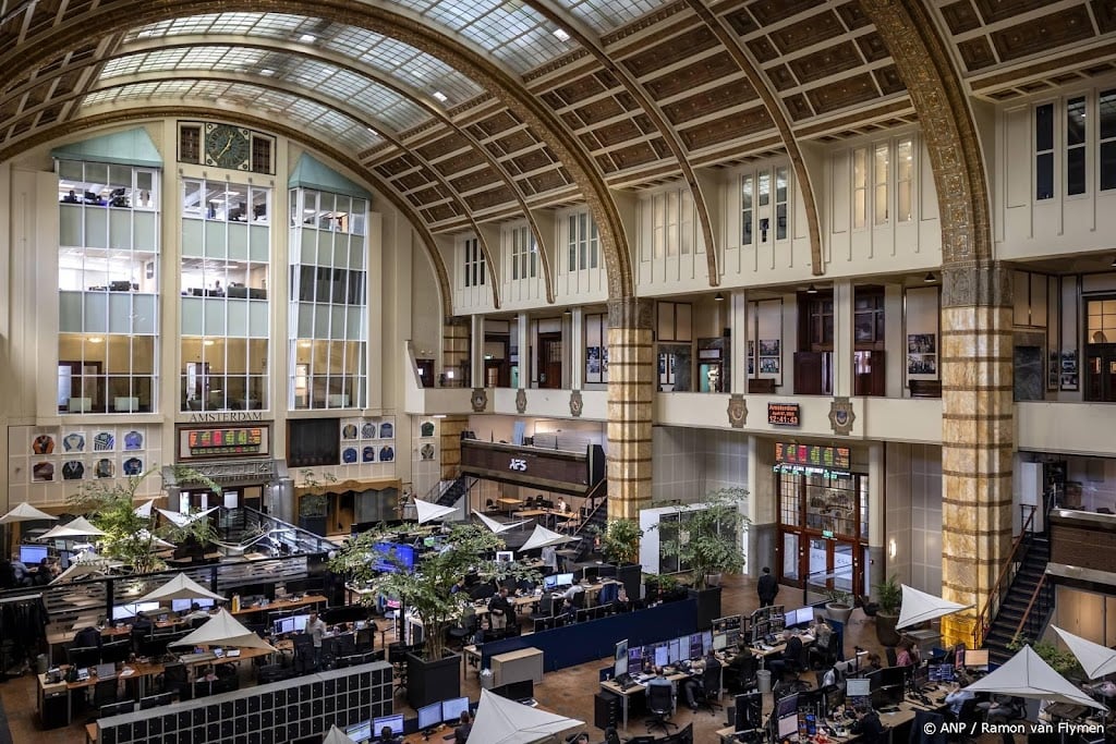 AEX-index begint handelsweek met klein verlies