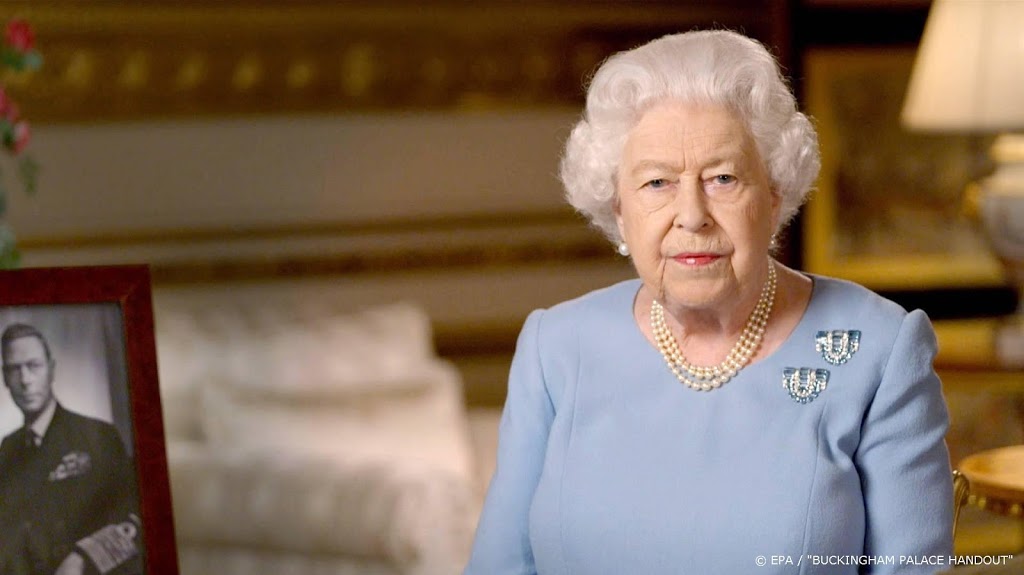 Ook Britse koningin Elizabeth doet aan videovergaderen