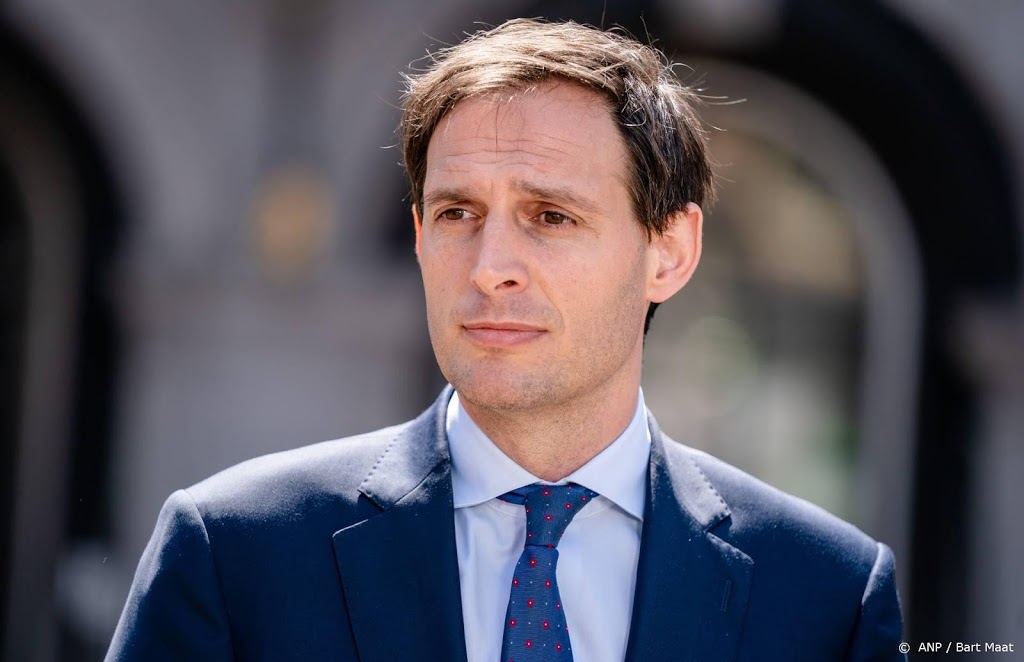 'Hoekstra beschermt kleine spaarder met toezegging over rente'