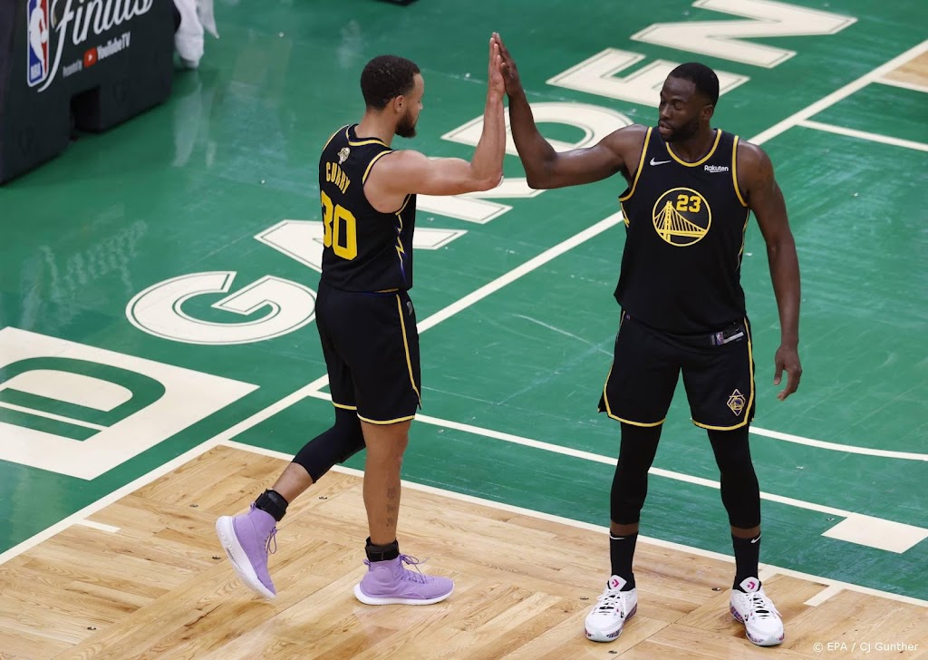 Basketballer Curry zet Warriors weer naast Celtics in NBA-finale