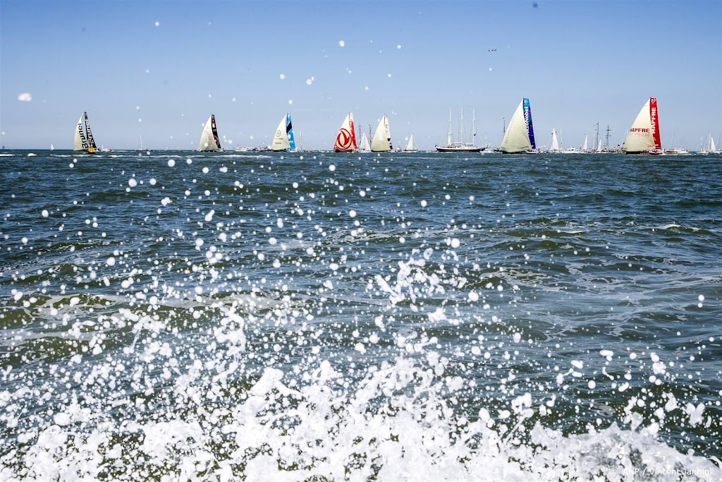 Eerste zeilers Ocean Race bereiken finish bij Scheveningen