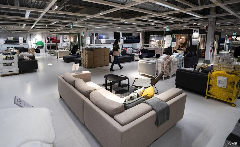 Lagere prijzen meubelen en kleding drukten op inflatie in mei