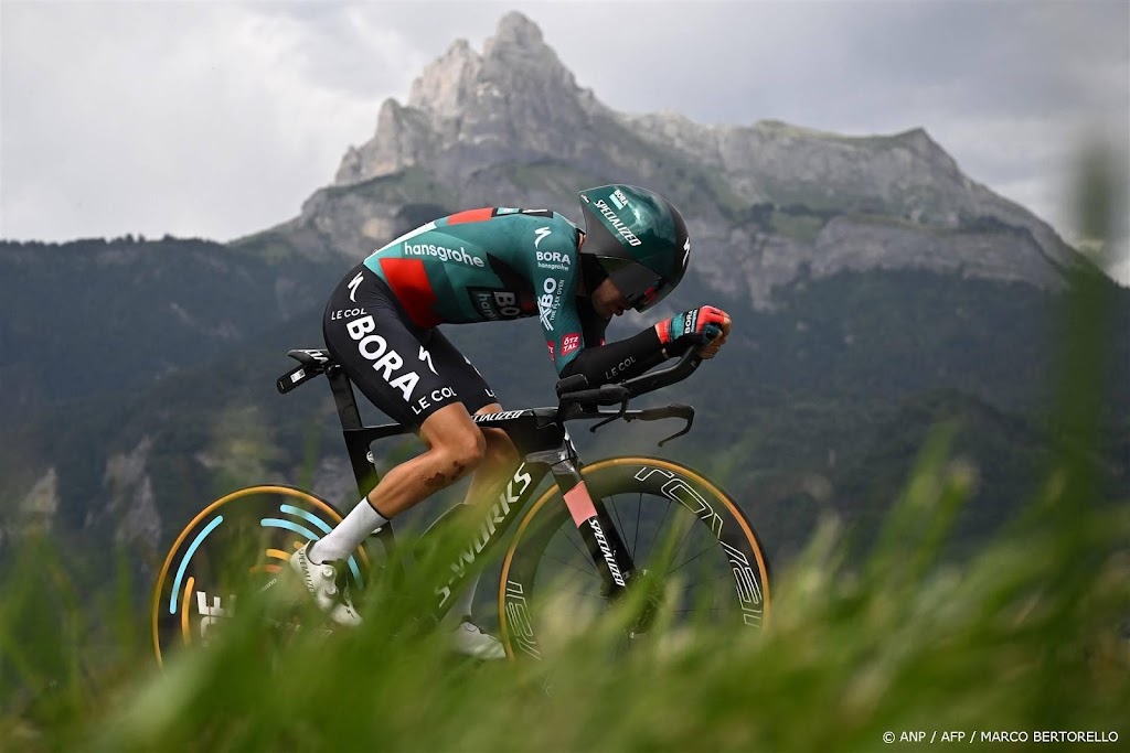 Wielrenner Buchmann breekt heup en sleutelbeen in Zwitserland