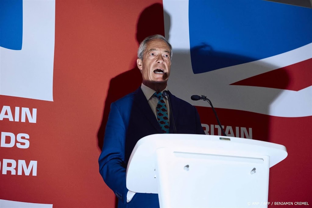 Britse politicus Nigel Farage opnieuw bekogeld tijdens campagne