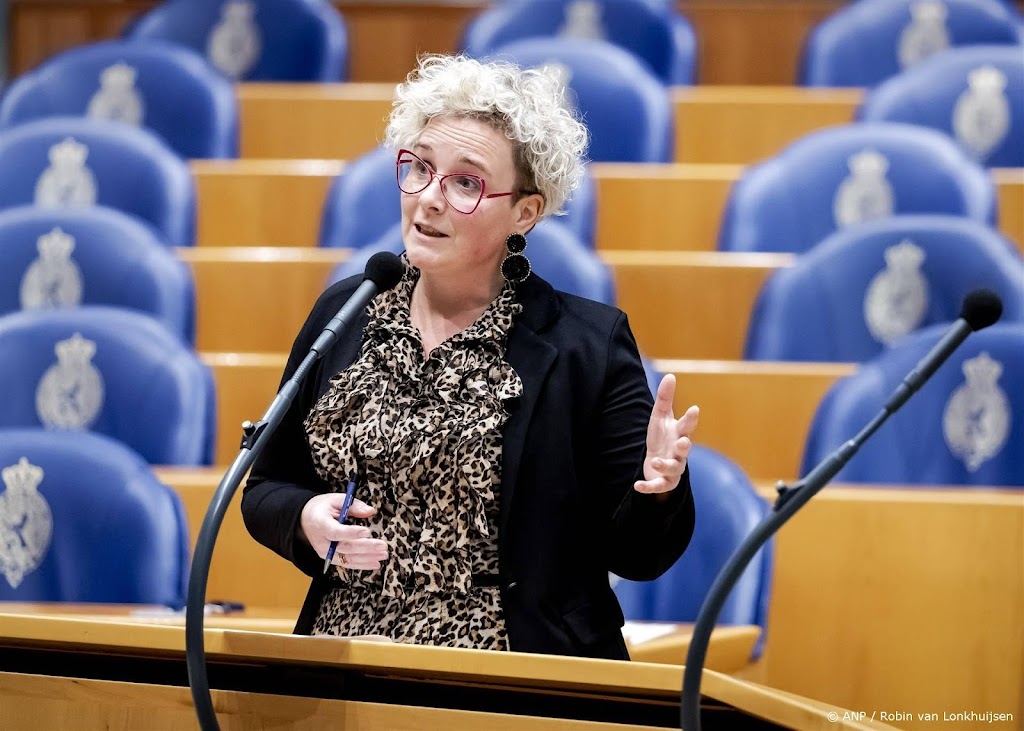 Oppositie valt nieuwe coalitiepartijen aan op zorgbezuinigingen