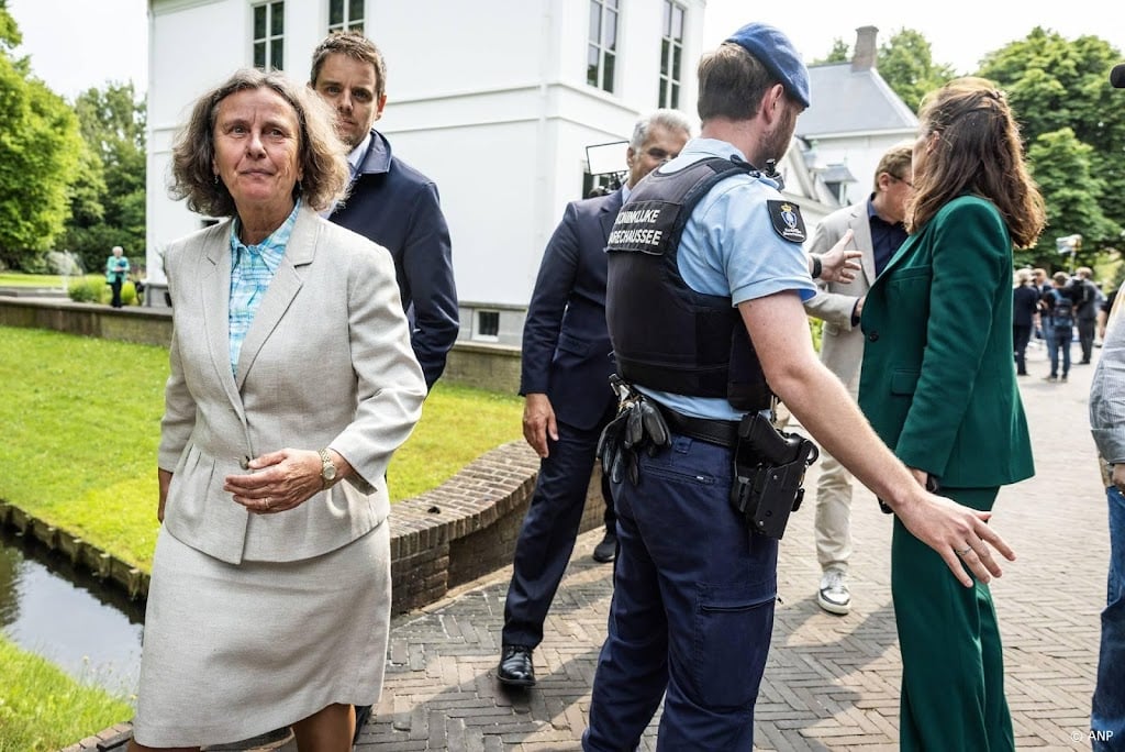 Partijen eens over posten, Asiel en Migratie in drieën geknipt