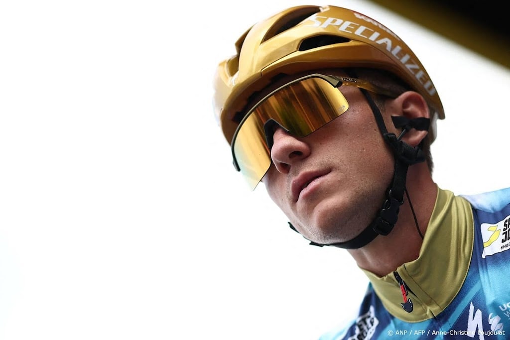 Evenepoel klopt Vingegaard en Pogacar in tijdrit Dauphiné