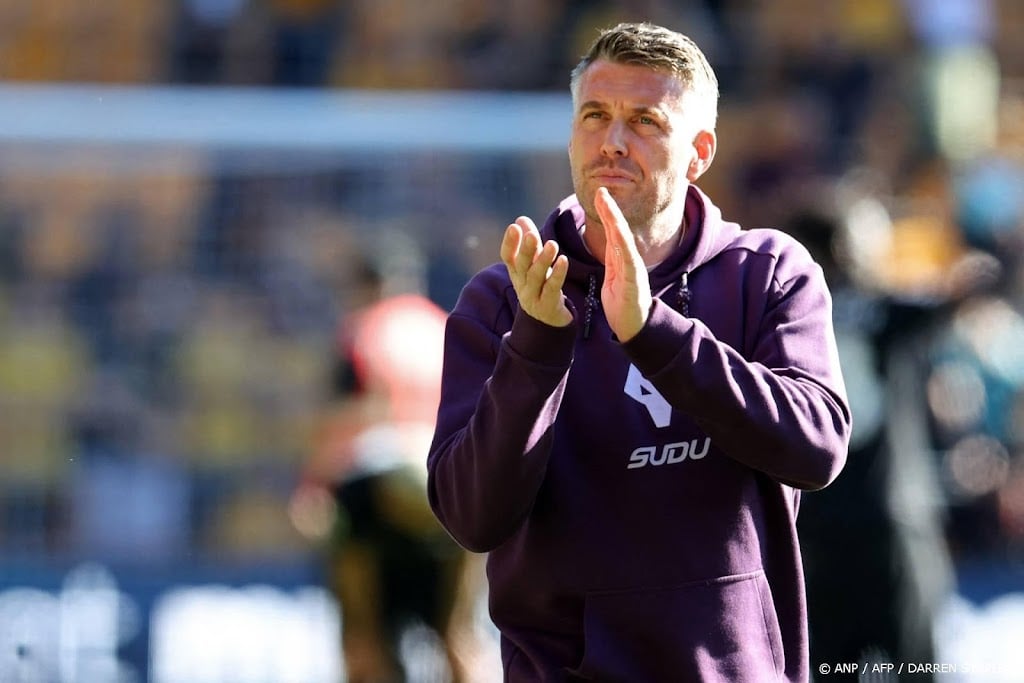 Wolverhampton Wanderers ontslaat coach Edwards na degradatie