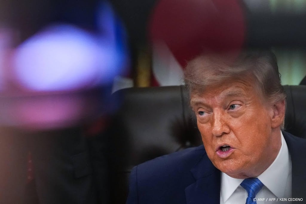 Trump staakt aanvallen op Iran en zinspeelt op akkoord