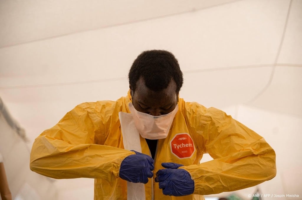 Aantal ebolabesmettingen loopt op tot bijna 700, ruim 130 doden