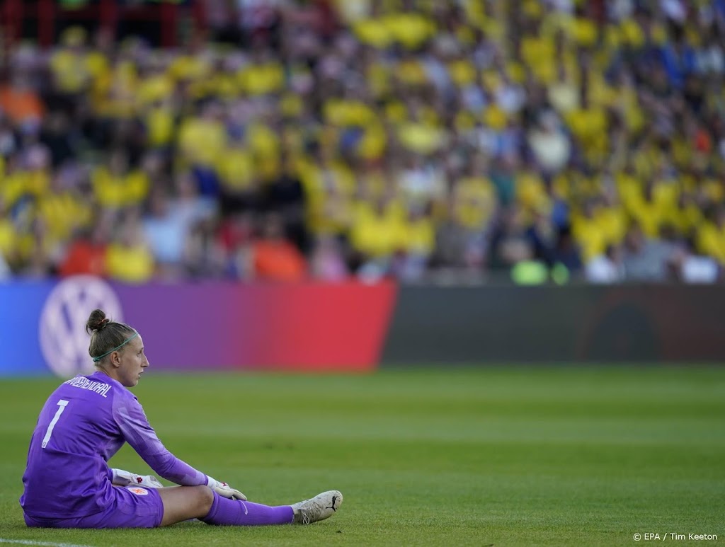 Oranje moet verder op EK voetbal zonder keepster Van Veenendaal