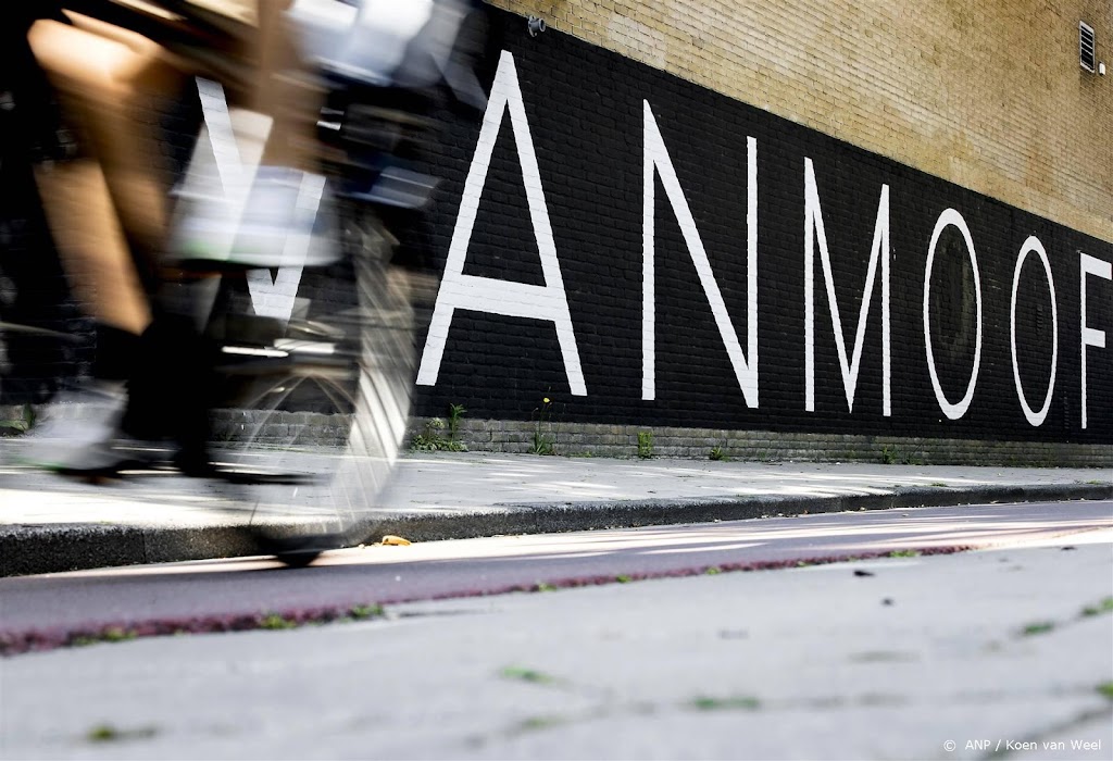 VanMoof heeft verkoop fietsen 'tijdelijk gepauzeerd'