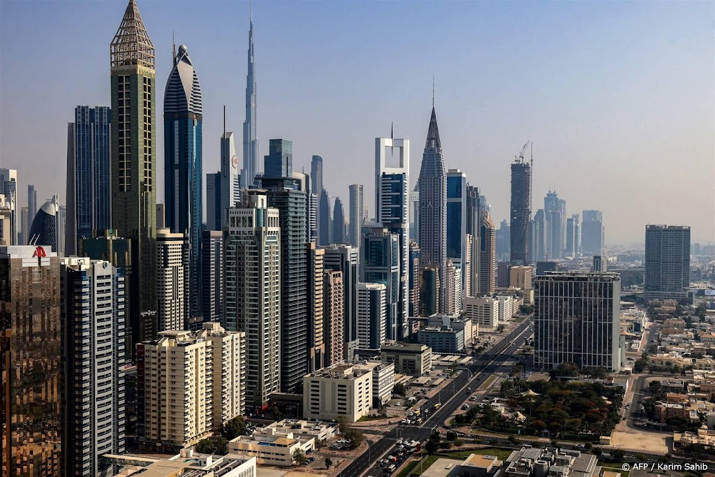 Emiraten voelen hete adem klimaattop en schroeven ambitie op