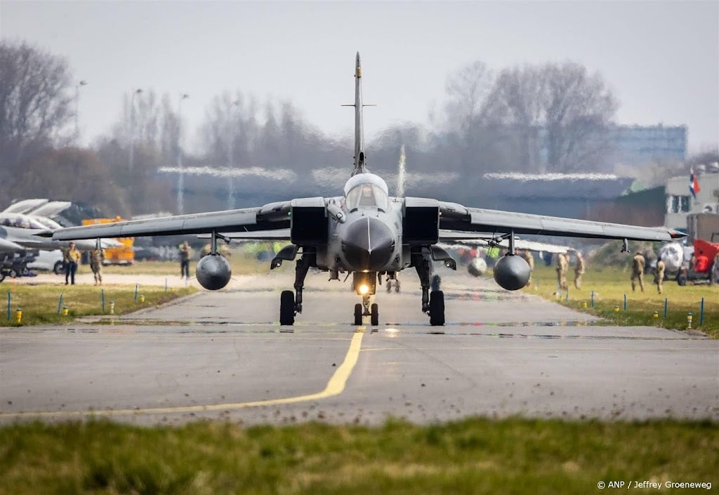 Friezen bezorgd over plannen uitbreiding luchtbasis Leeuwarden
